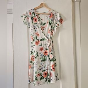 White Floral Wrap Dress Small